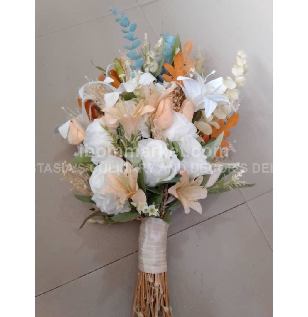 Elegant handcrafted flower bouquet